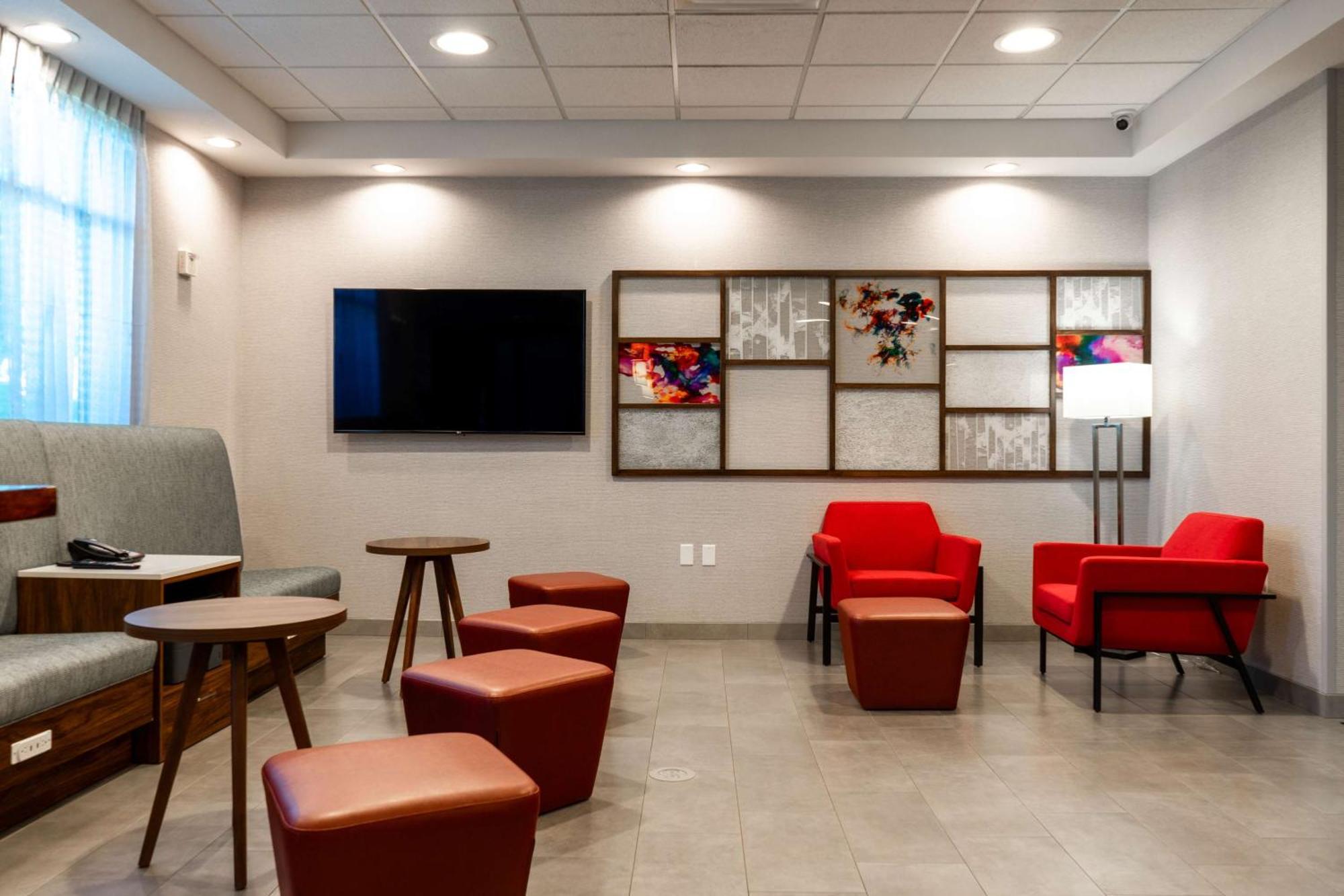 Hampton Inn Elkhorn Lake Geneva Area Eksteriør billede