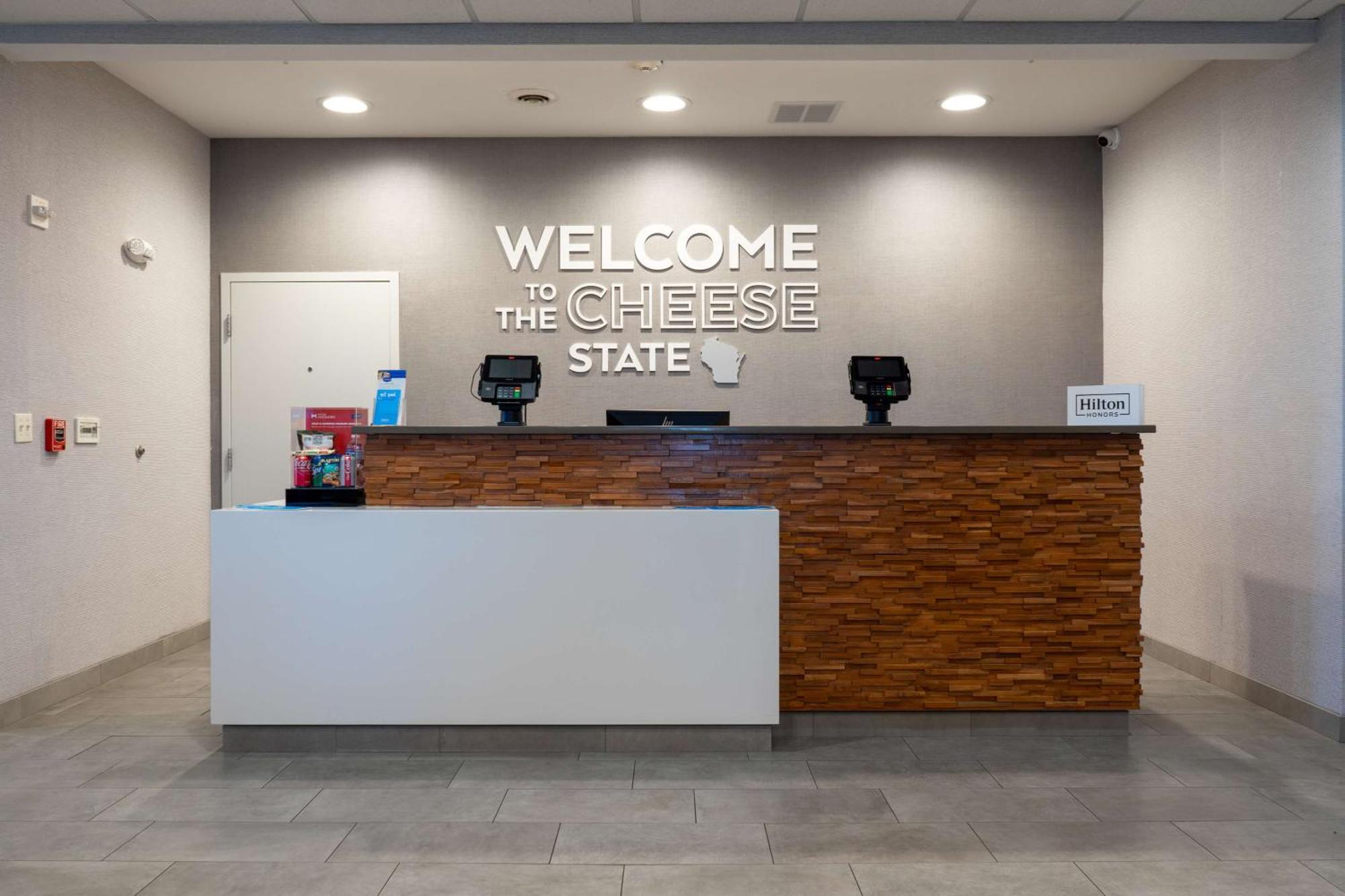 Hampton Inn Elkhorn Lake Geneva Area Eksteriør billede