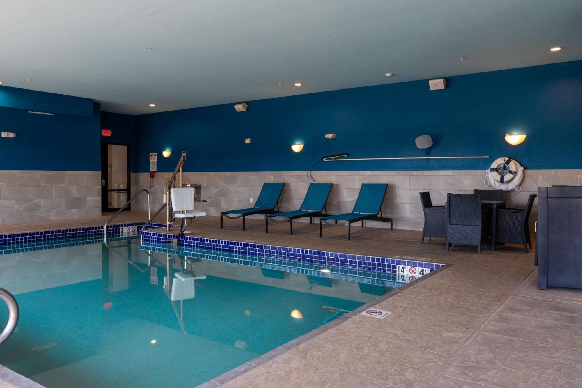 Hampton Inn Elkhorn Lake Geneva Area Eksteriør billede