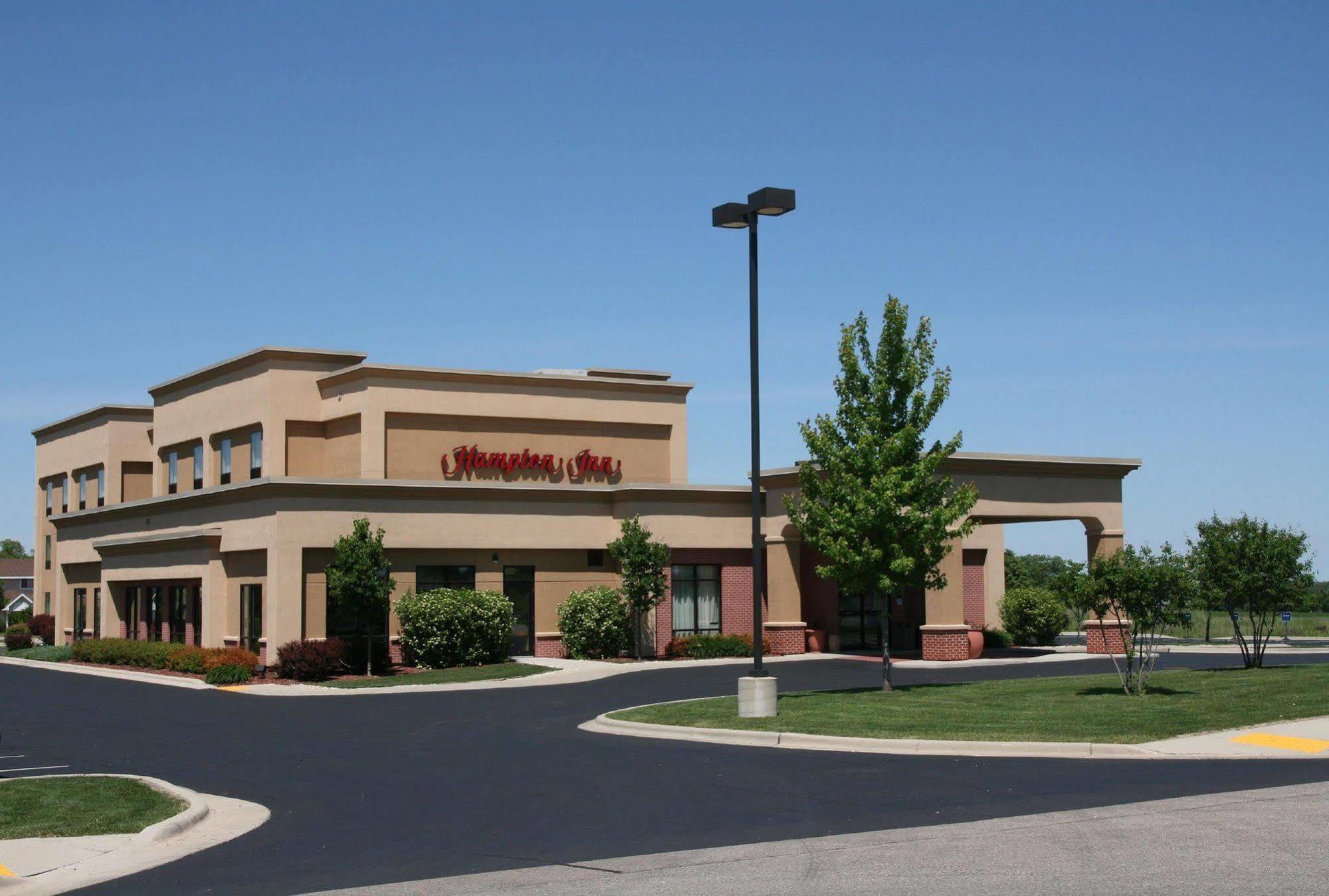 Hampton Inn Elkhorn Lake Geneva Area Eksteriør billede